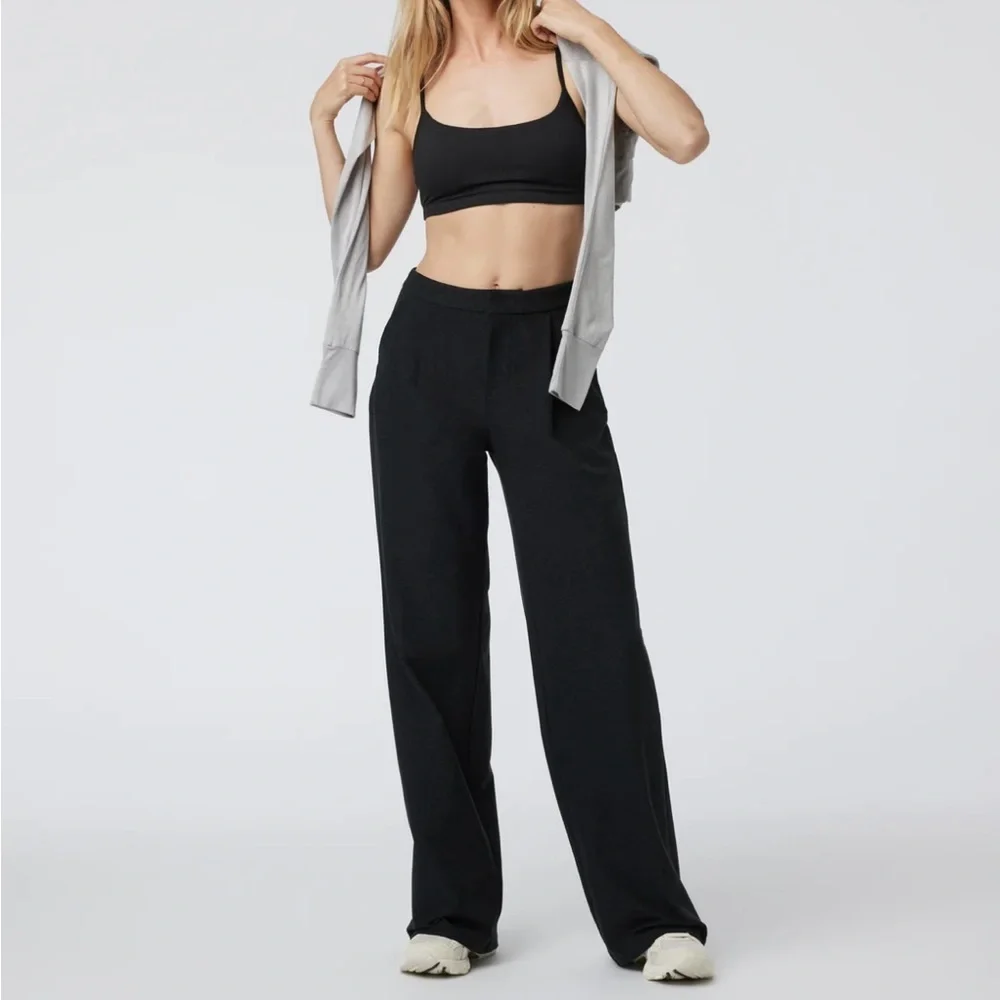 Vuori Elevation Charcoal Wide-Leg Women's Pants - Picture 4 of 6